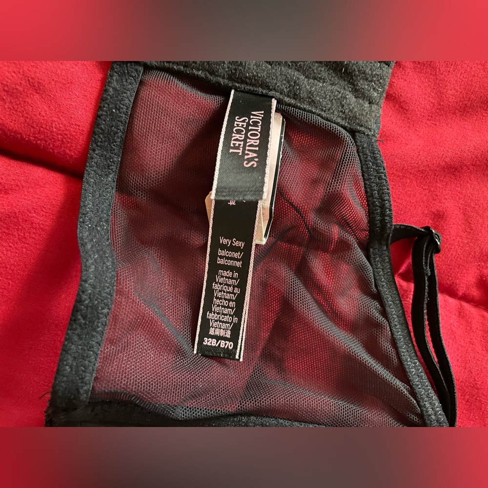 Victoria's Secret Black shiny Bralette 32B - Picture 7 of 10